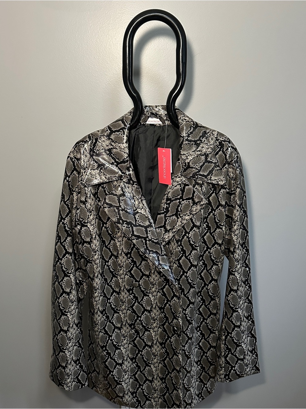 Ladies Shoedazzle faux leather reptile print blazer NWT
